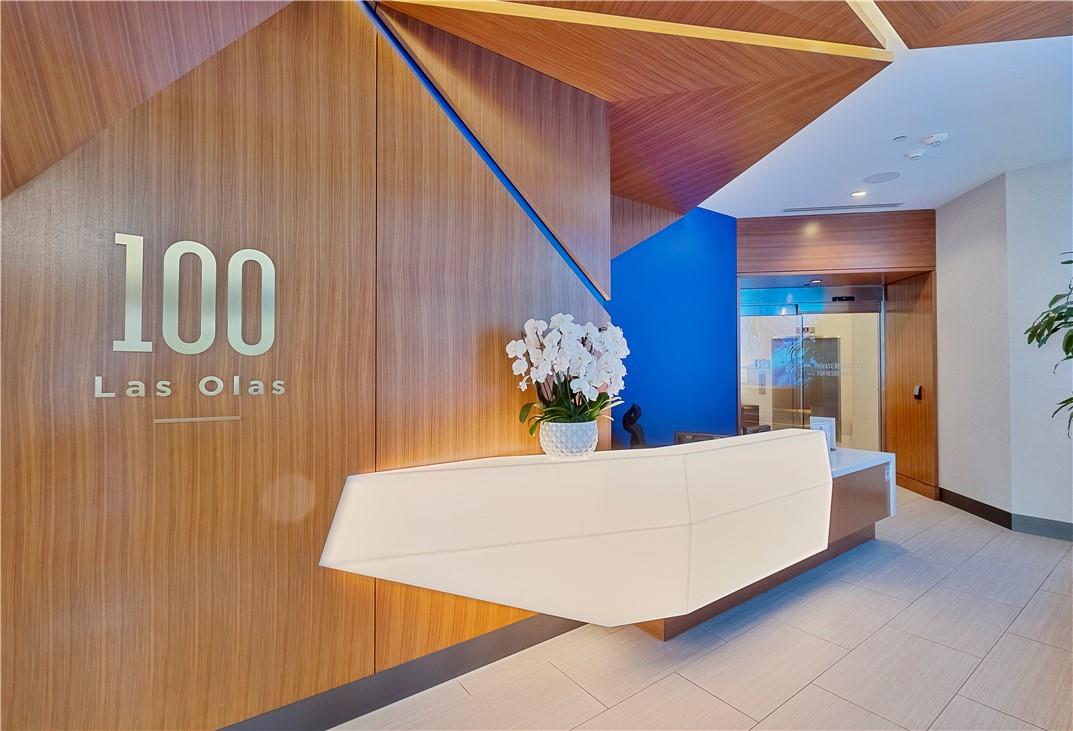 100 Las Olas - Residential