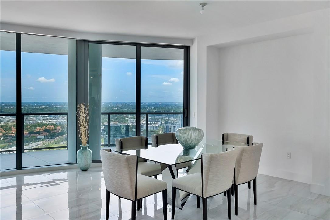 100 Las Olas - Residential