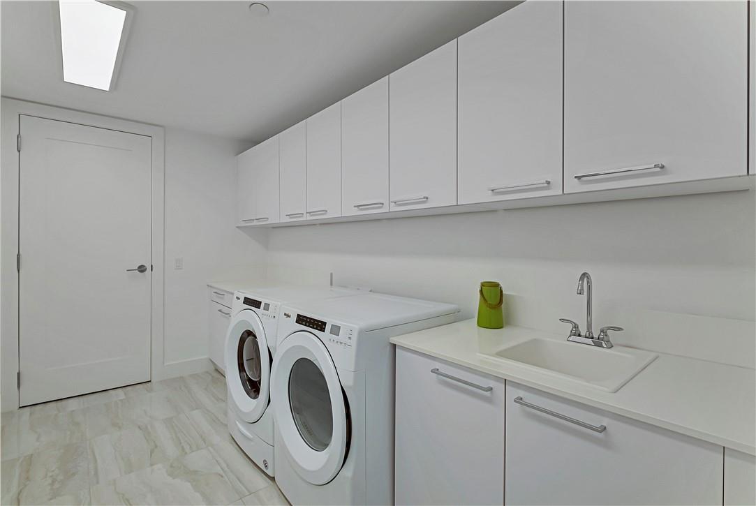 100 Las Olas - Residential