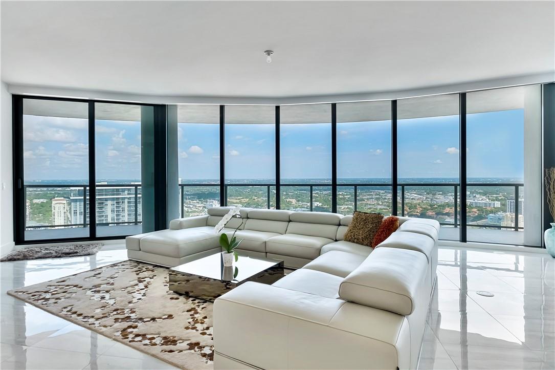 100 Las Olas - Residential