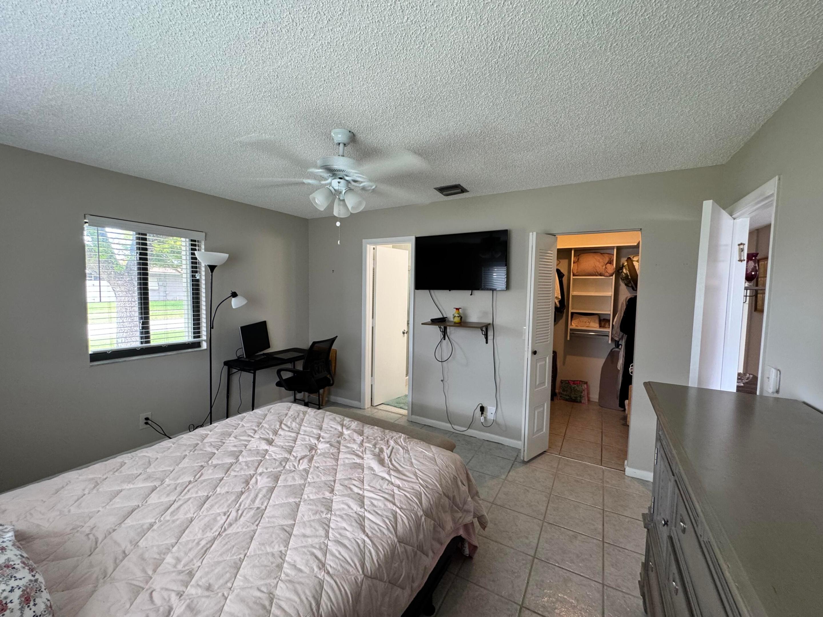 CAMELOT VILLAGE SEC 1 - Residential