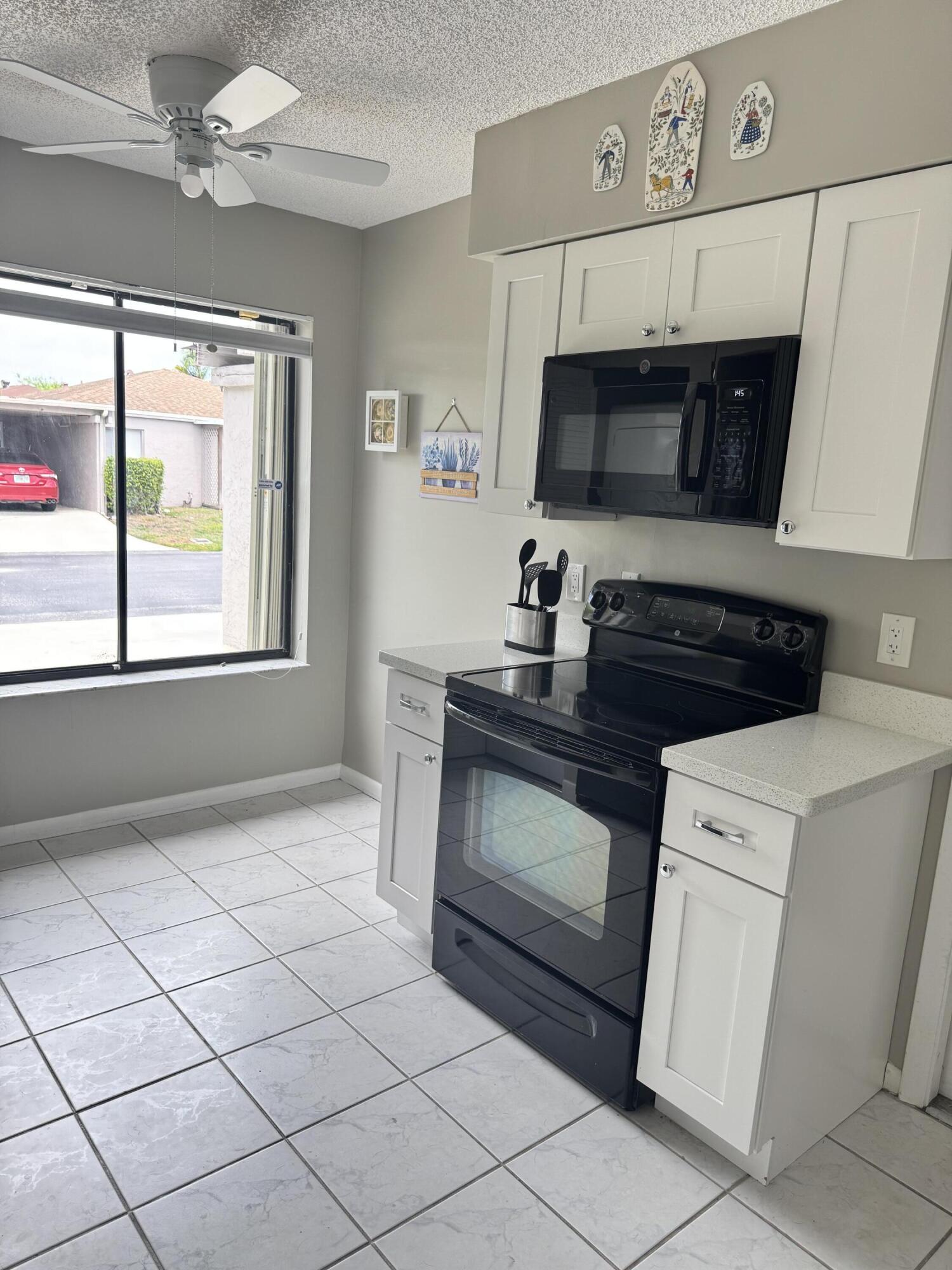 CAMELOT VILLAGE SEC 1 - Residential