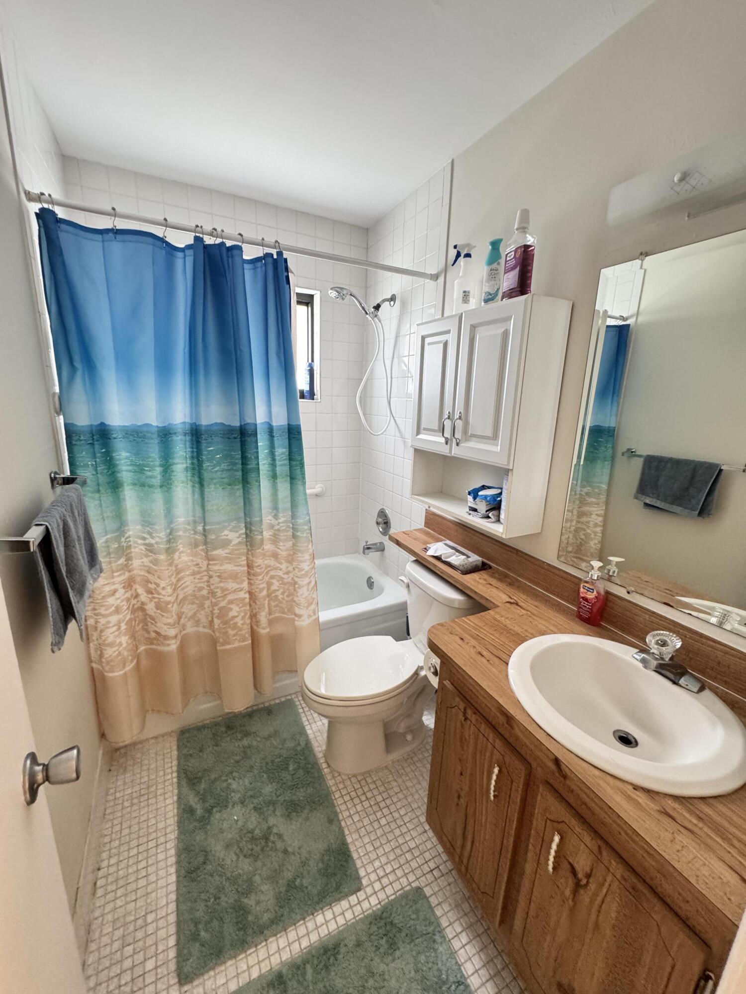 CAMELOT VILLAGE SEC 1 - Residential