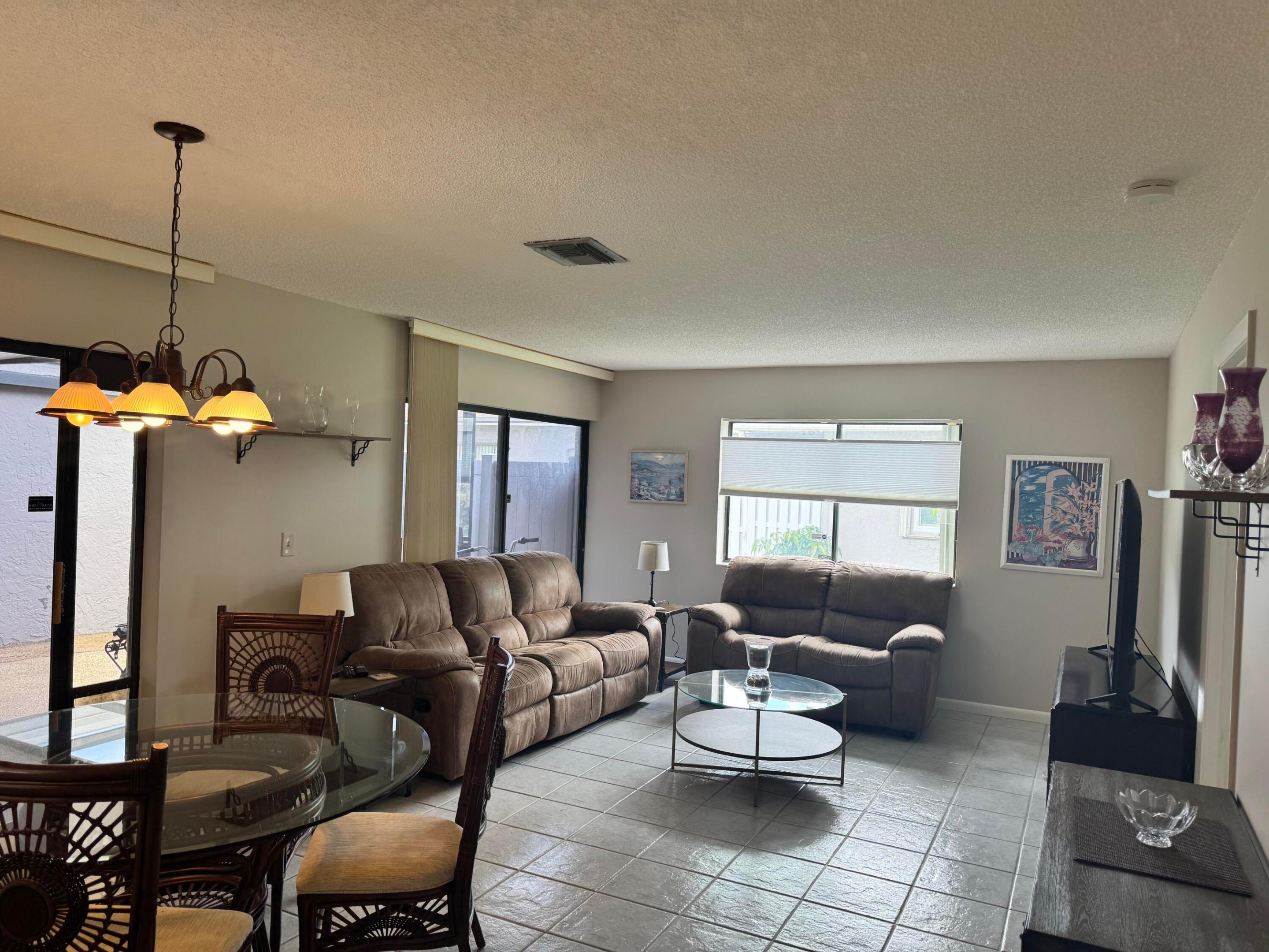 CAMELOT VILLAGE SEC 1 - Residential