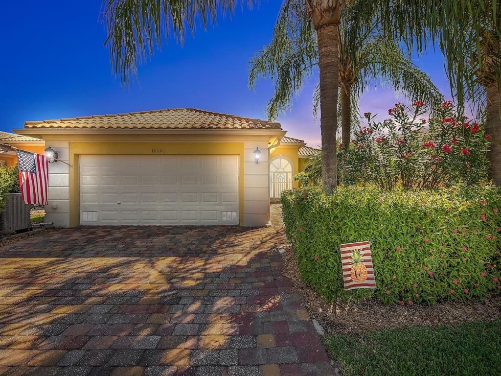 Photo of 11300 SW Rockingham Drive Dr, Port St Lucie, FL 34987 (MLS # R10708531)