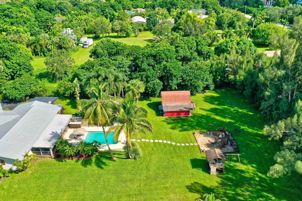 Photo of 5300 SW 162 Avenue, Southwest Ranches, FL 33331 (MLS # R10954288)