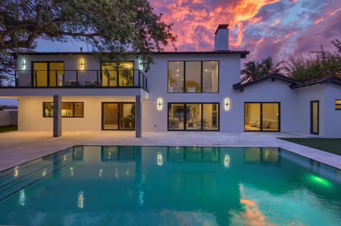 Photo of 868 Country Club Drive, North Palm Beach, FL 33408 (MLS # B26038197)