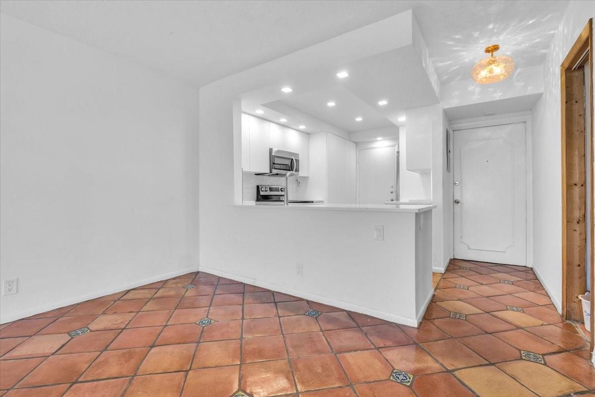 Starlight Towers Condo - Residential Lease