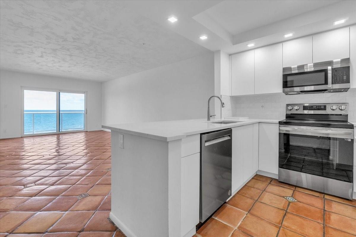 Starlight Towers Condo - Residential Lease