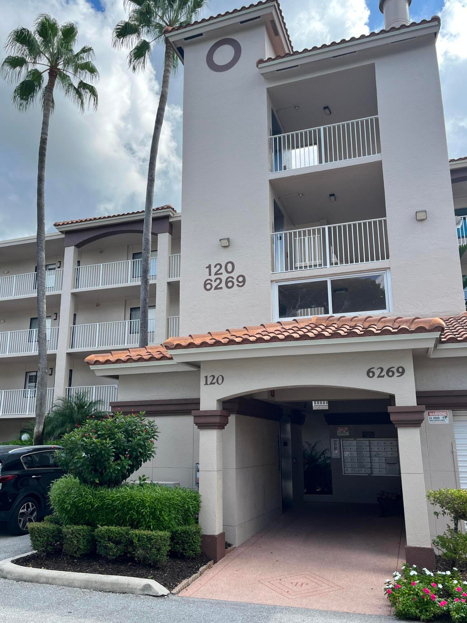 6269 Pointe Regal Circle 305