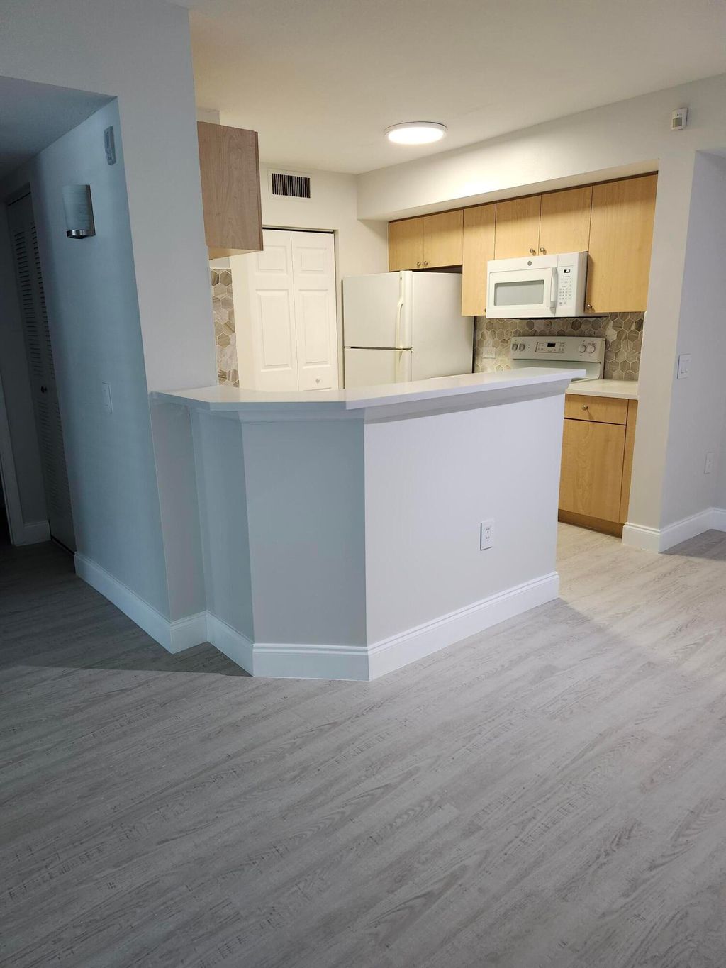 Photo of 505 Villa Circle, Boynton Beach, FL 33435 (MLS # R11141736)