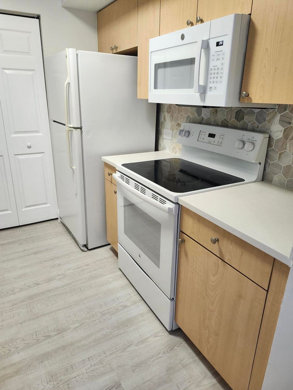 Photo of 505 Villa Circle, Boynton Beach, FL 33435 (MLS # R11141736)
