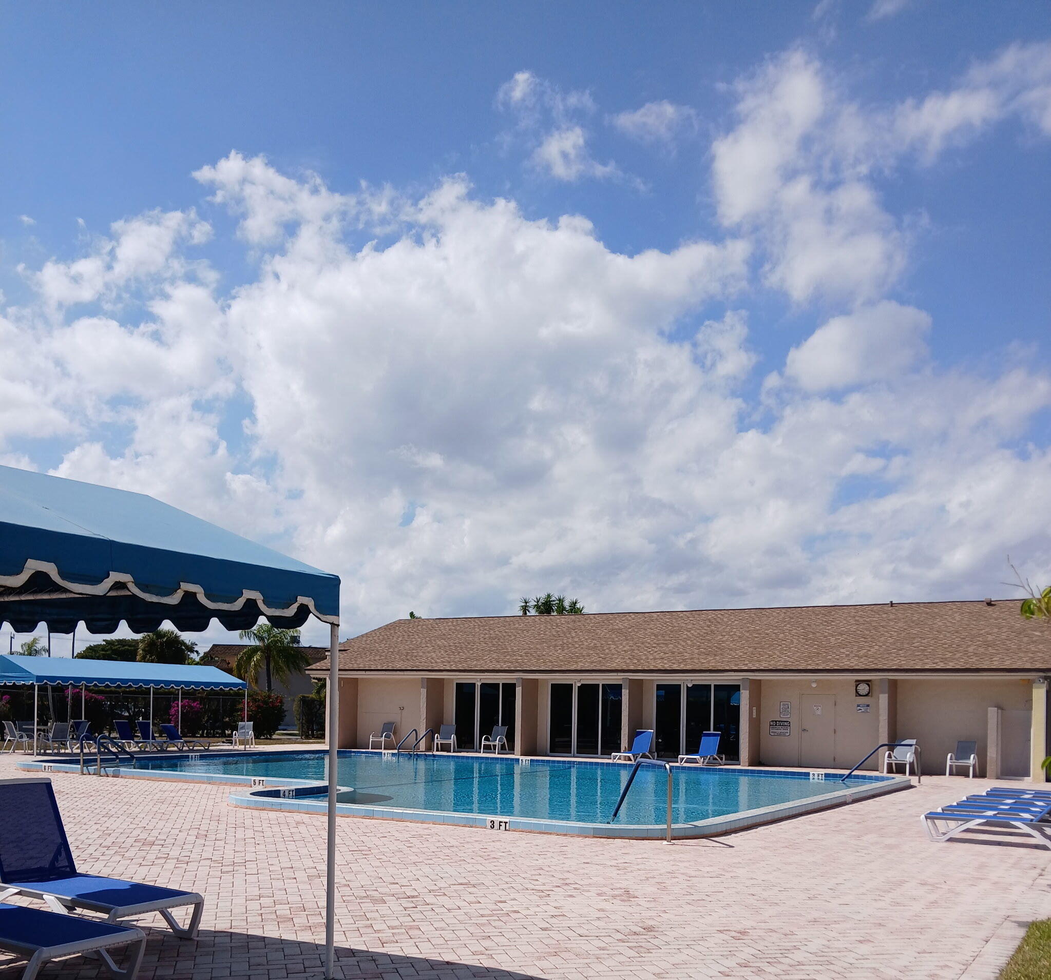 Lakeside Village - Residential