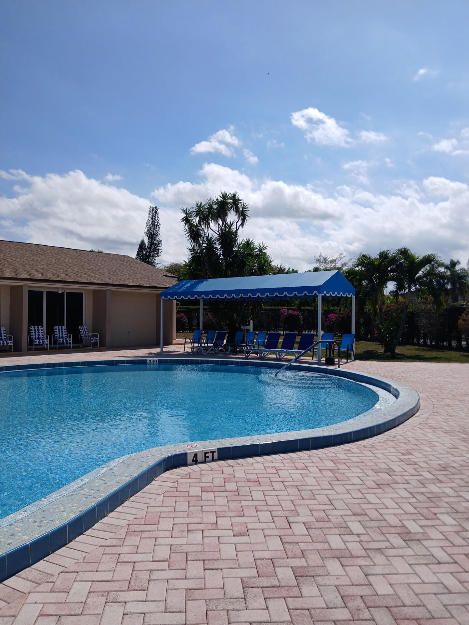 Lakeside Village - Residential