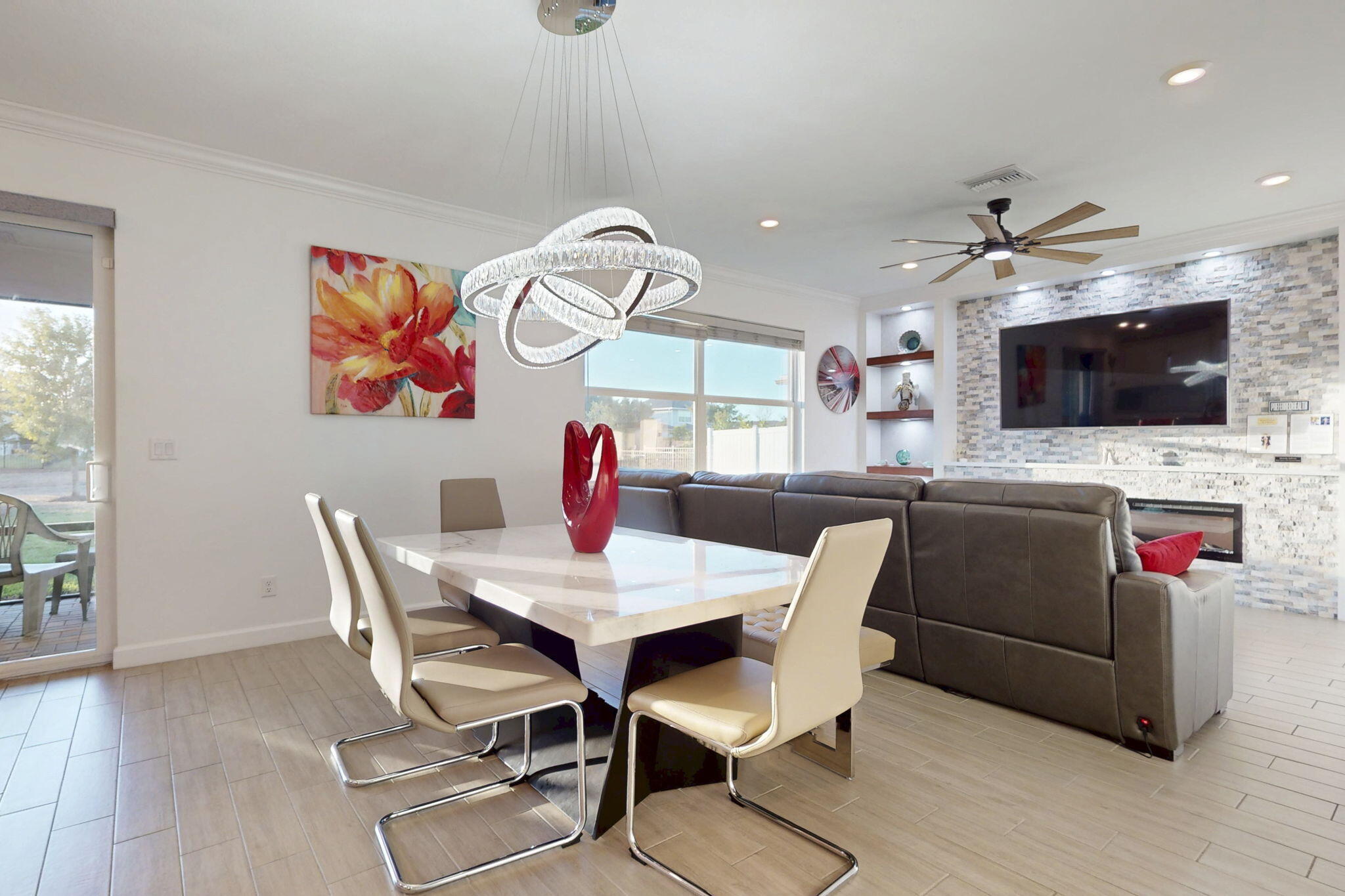 1319 Arrowhead Point Road