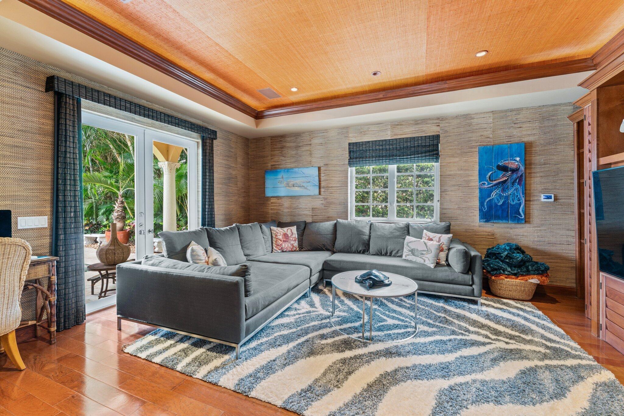 INTRACOASTAL PARK - Residential