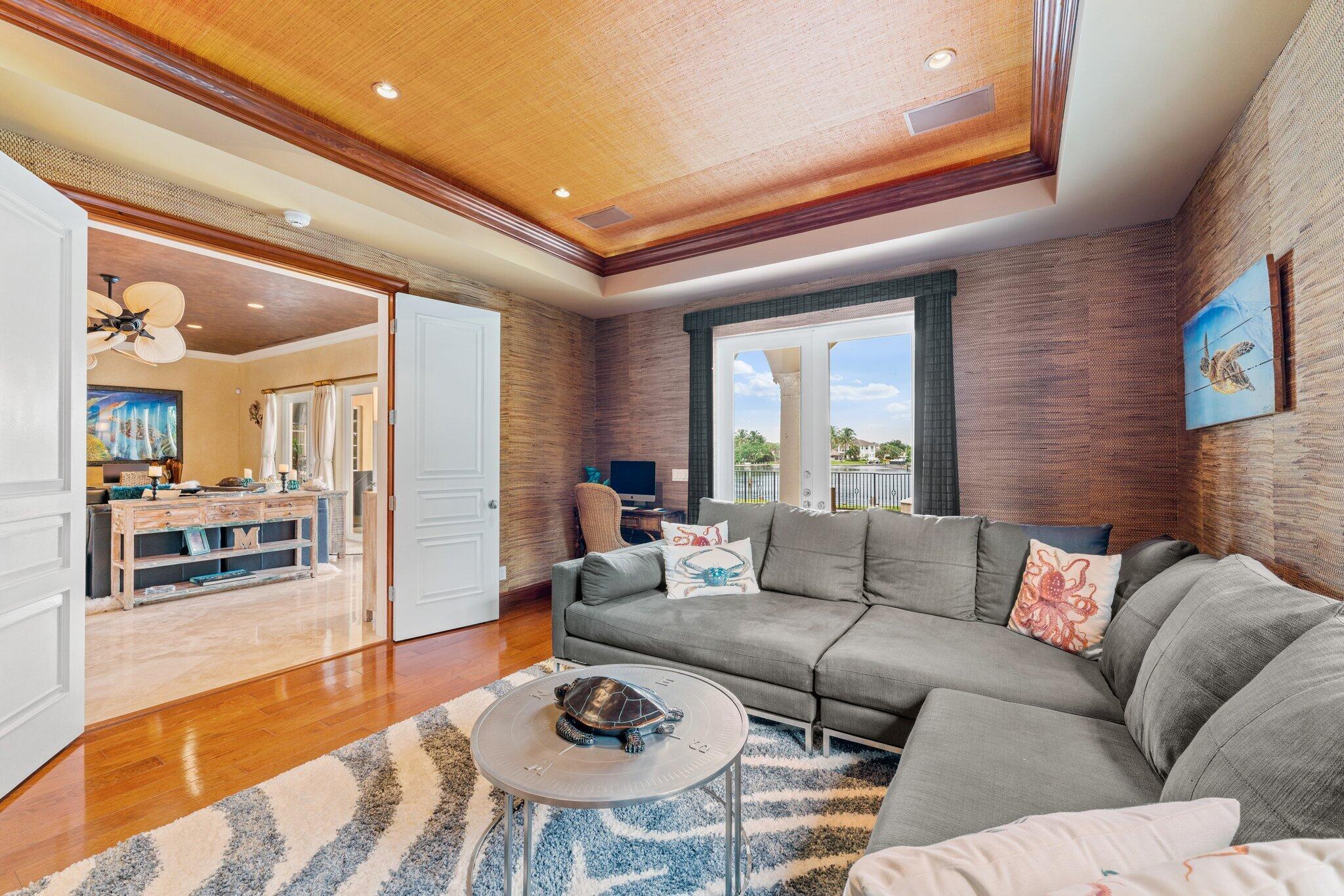 INTRACOASTAL PARK - Residential