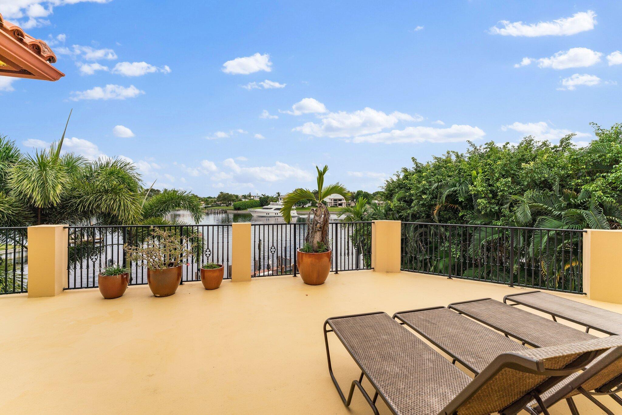 INTRACOASTAL PARK - Residential