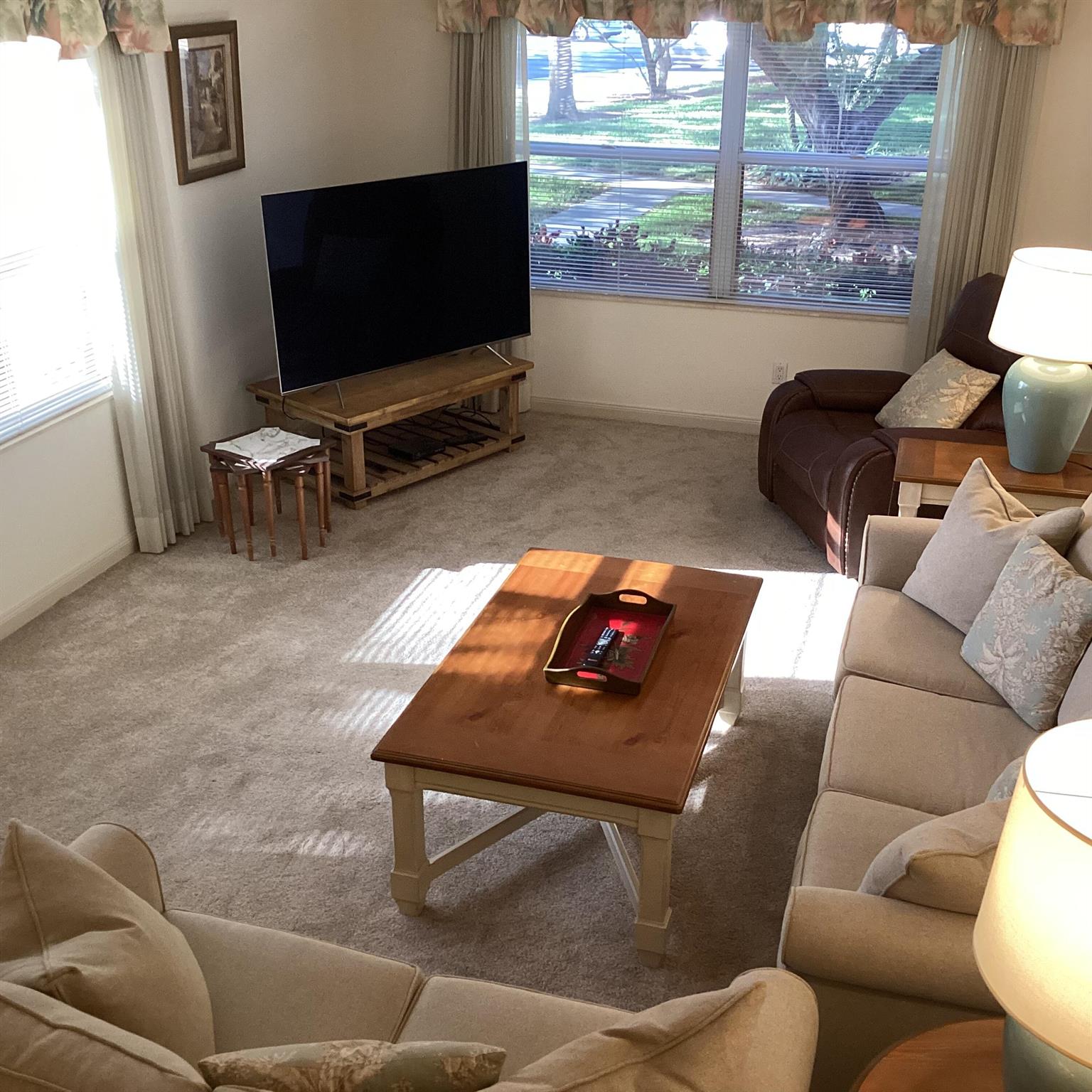 THE MEADOWS AT MARTIN DOW - Residential Lease