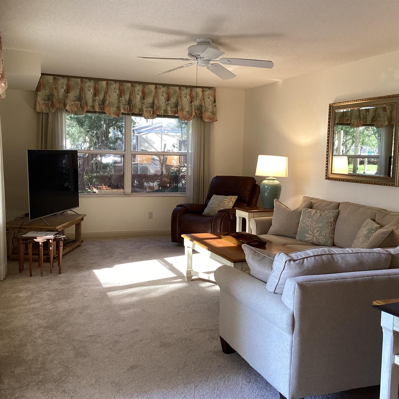 THE MEADOWS AT MARTIN DOW - Residential Lease