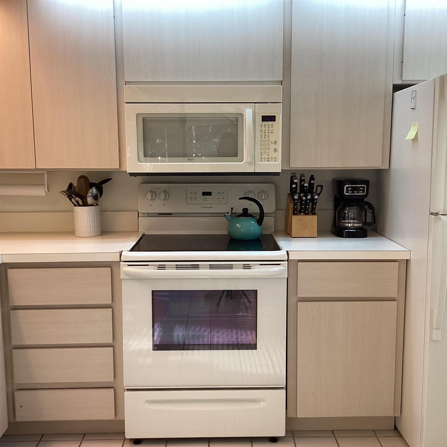 THE MEADOWS AT MARTIN DOW - Residential Lease