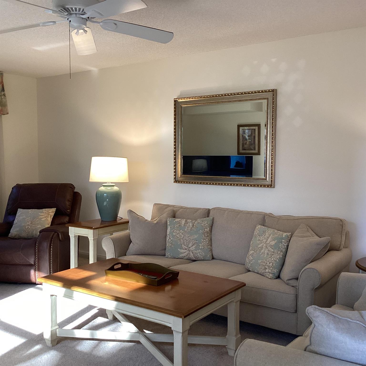 THE MEADOWS AT MARTIN DOW - Residential Lease