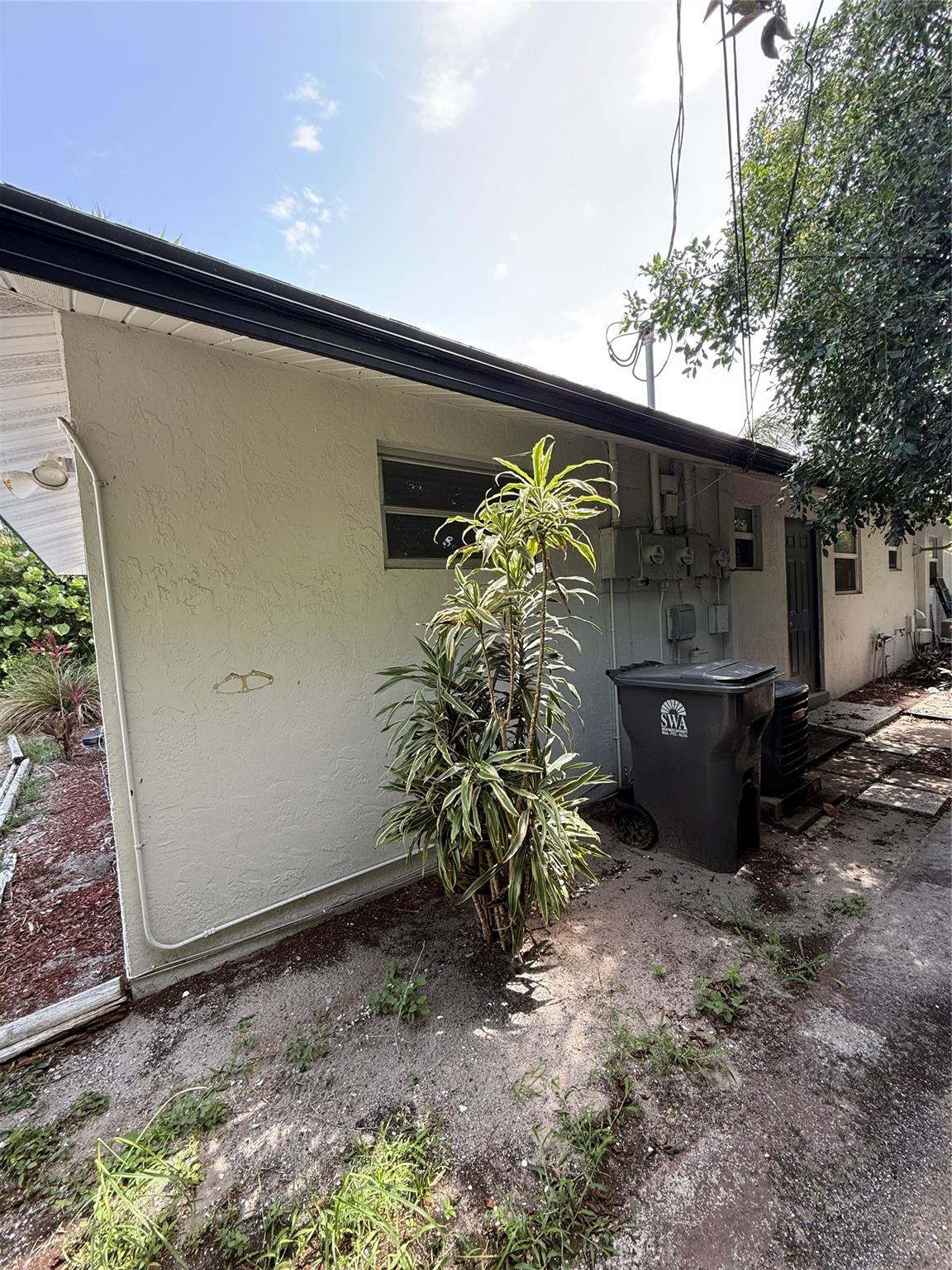 1773 Windsor Dr