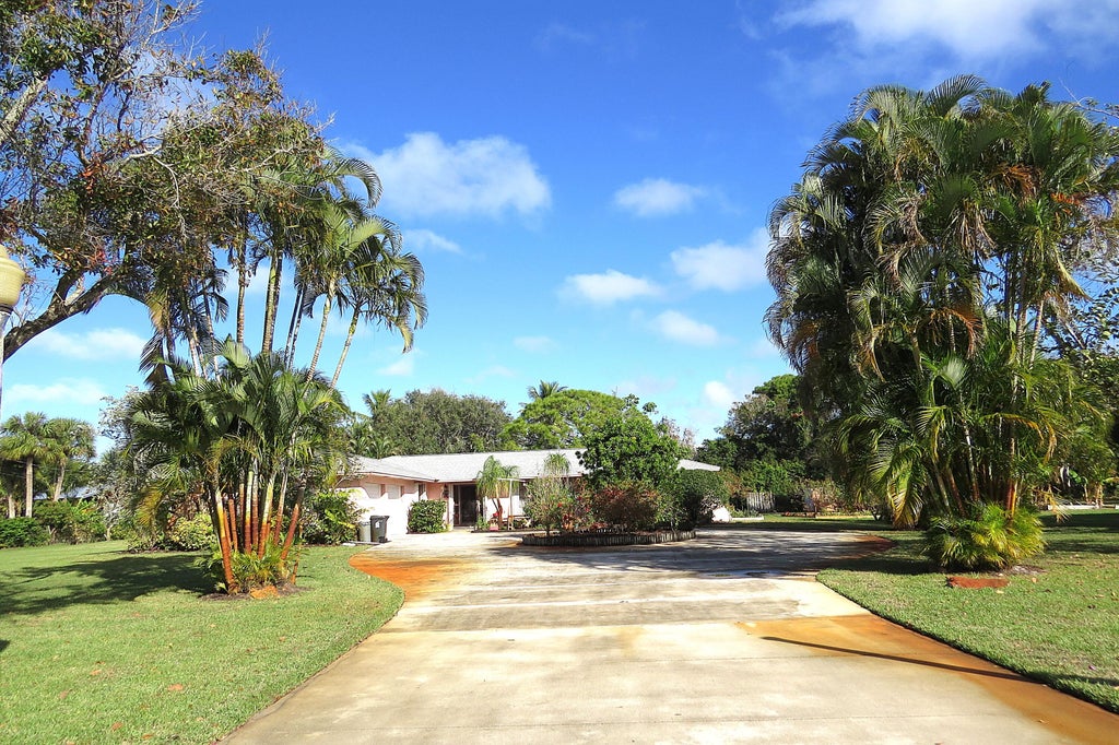 Photo of 5897 Urdea Road, Jupiter, FL 33458 (MLS # R11044378)