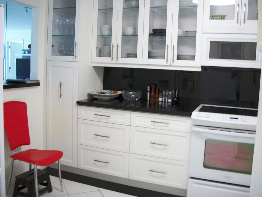 Beautifully updated and fully furnished apartment. Kitchen is equipped with very nice cookware and all kitchen essentials. Water, cable and electric included.