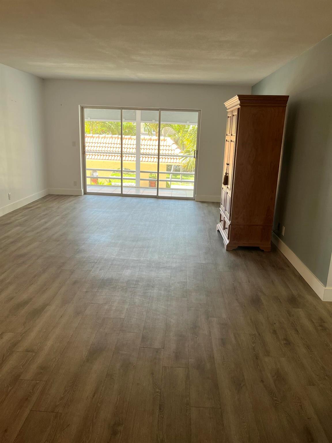 GATEWAY APTS CONDO - Residential