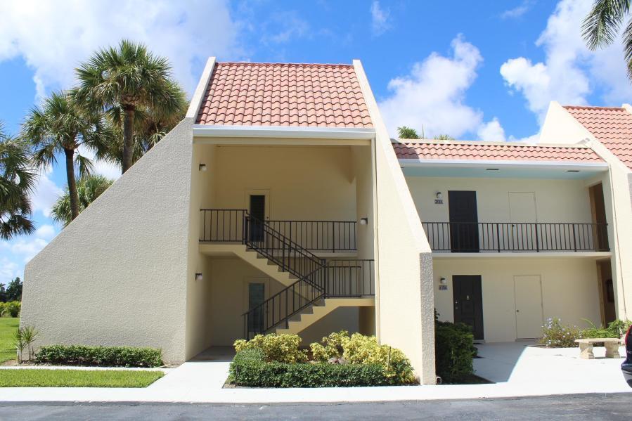 1705 Presidential Way N B101