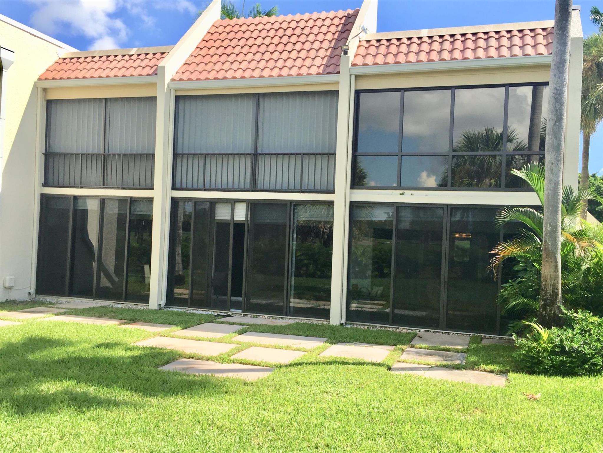1705 Presidential Way N B101