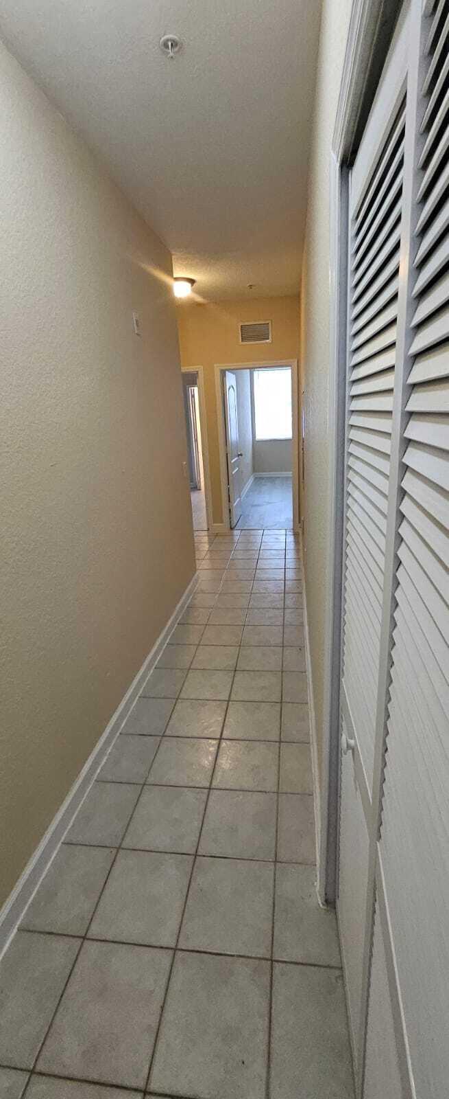 SHOMA COURTYARDS II AT ROYAL PALM CONDOM - Residential Lease