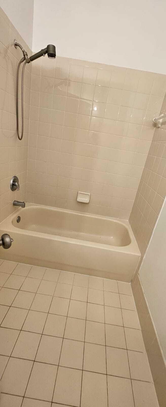 SHOMA COURTYARDS II AT ROYAL PALM CONDOM - Residential Lease