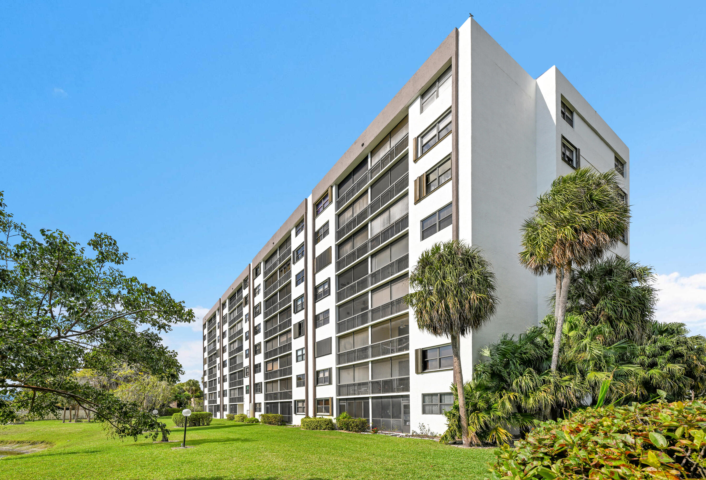 CLEARWATER OF MEADOWLAKES CONDO - Residential