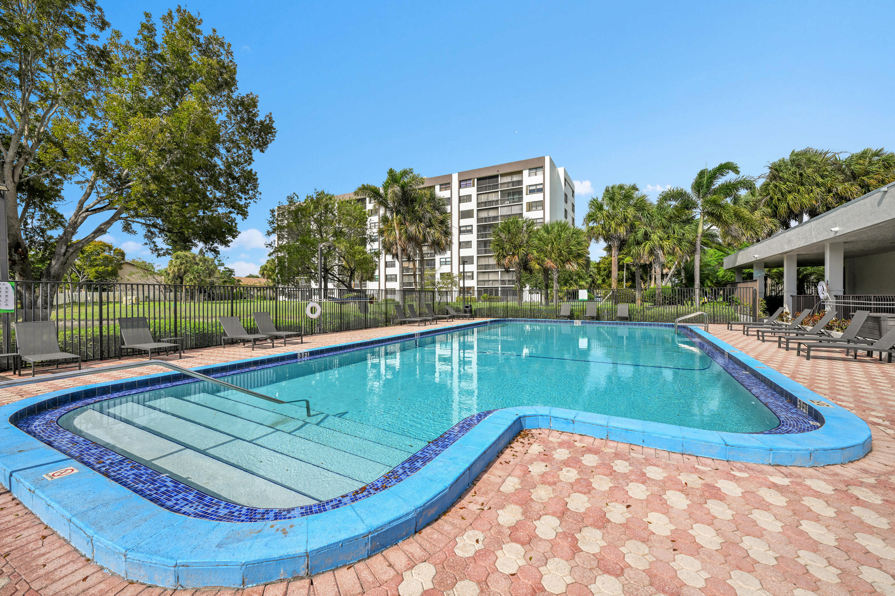 CLEARWATER OF MEADOWLAKES CONDO - Residential