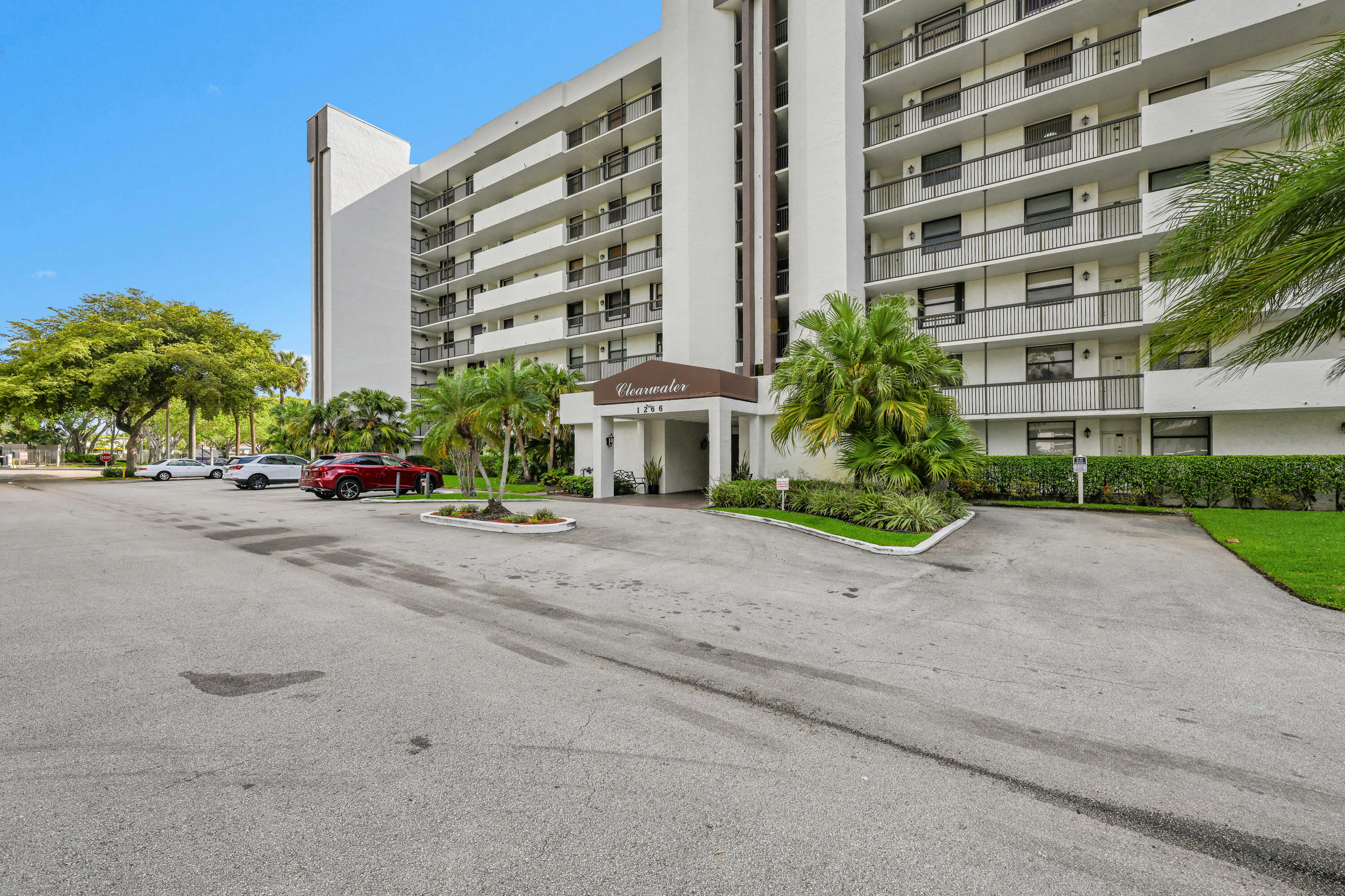 CLEARWATER OF MEADOWLAKES CONDO - Residential