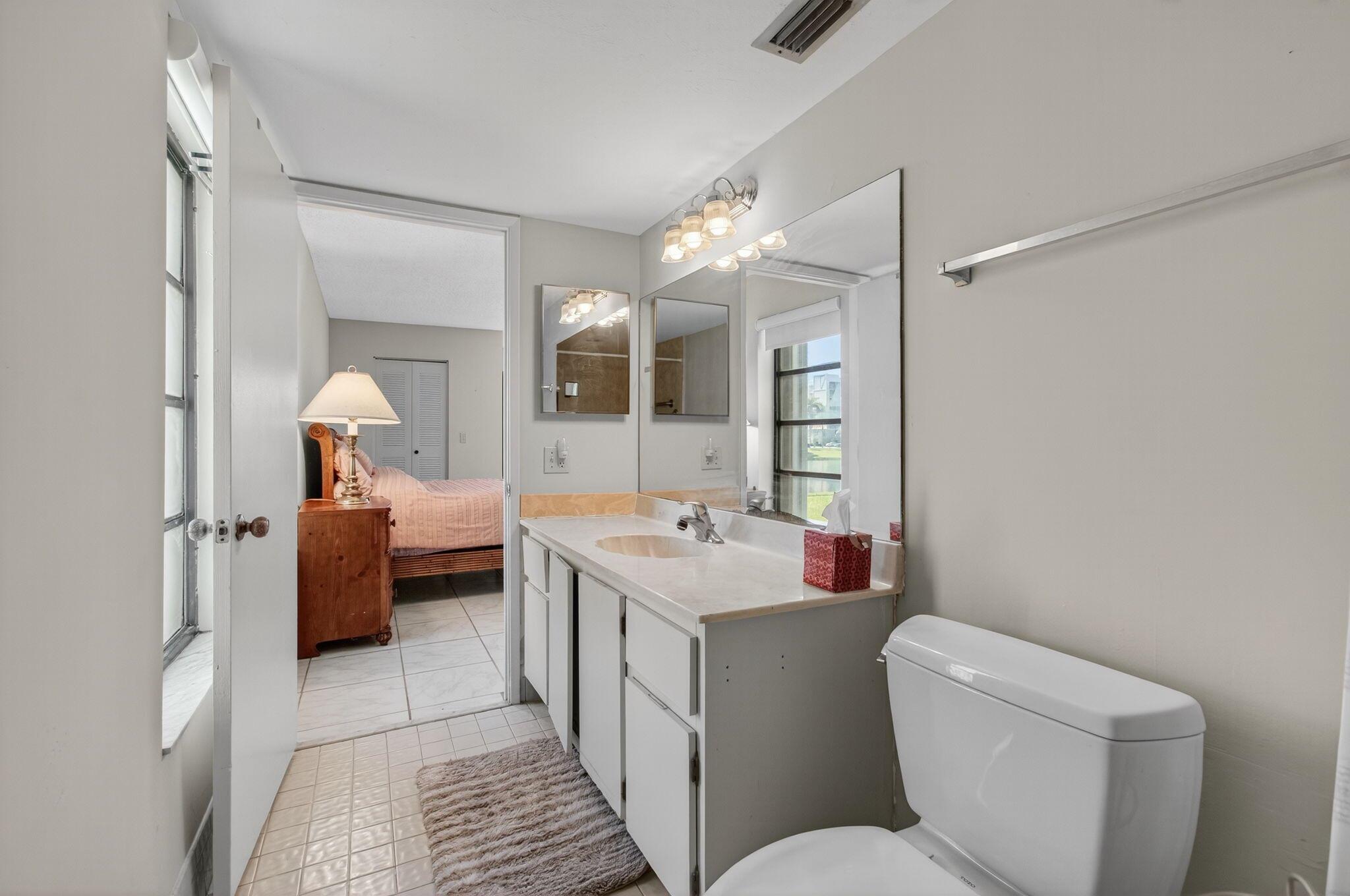 HUNTINGTON LAKES - Residential Lease