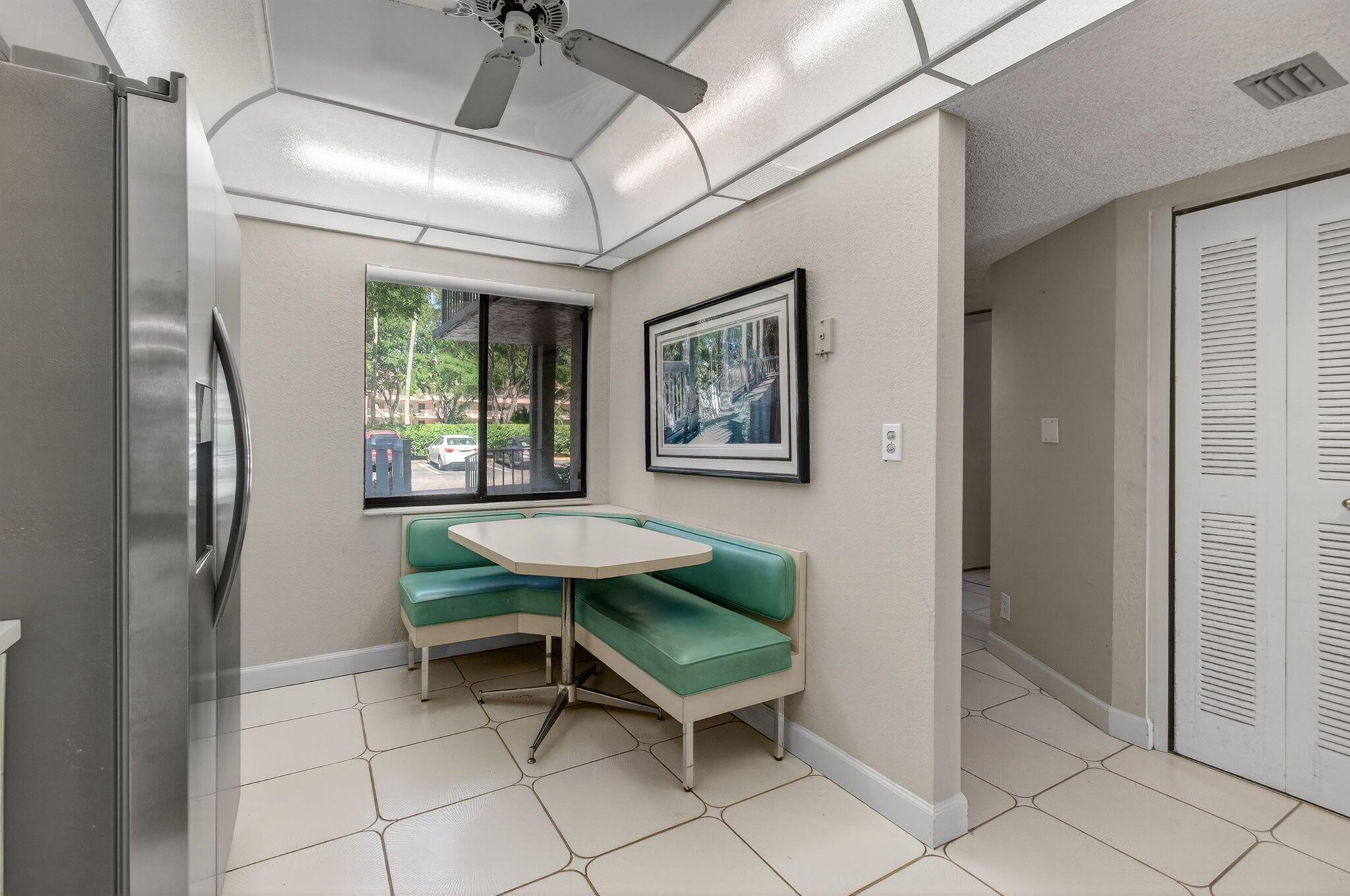 HUNTINGTON LAKES - Residential Lease