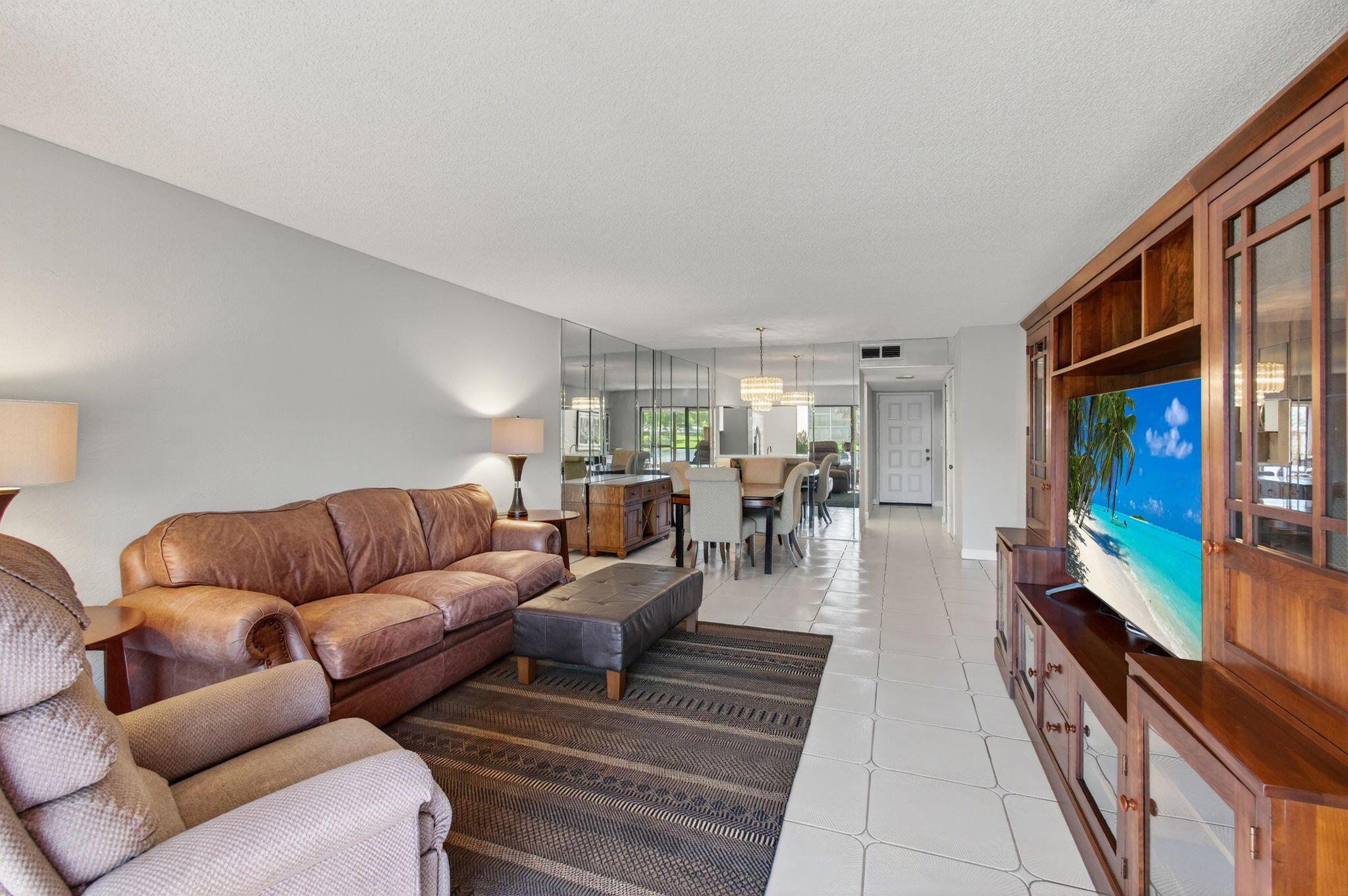 HUNTINGTON LAKES - Residential Lease