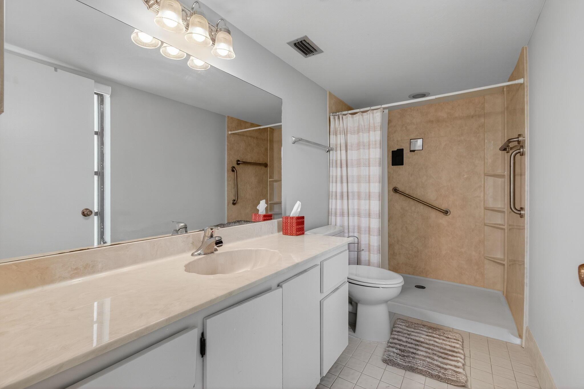 HUNTINGTON LAKES - Residential Lease