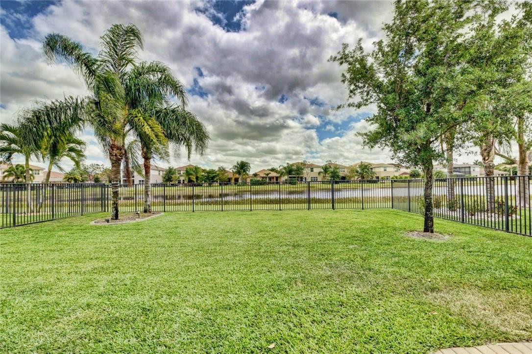 Trails/Canyon 03 - Residential