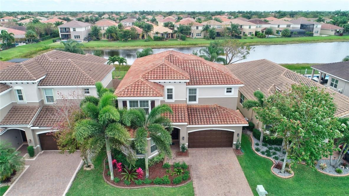 Trails/Canyon 03 - Residential