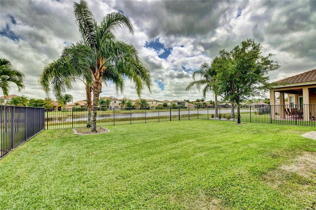 Trails/Canyon 03 - Residential