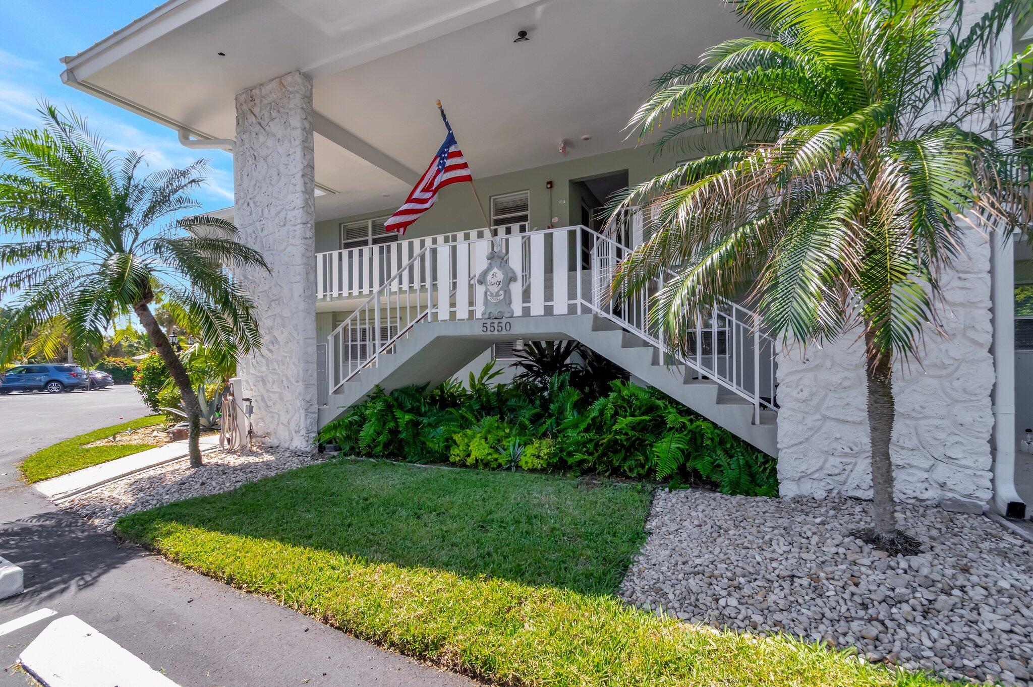 ST GEORGE HOUSE CONDO - Residential