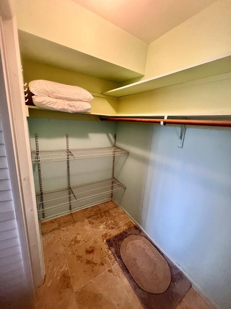 ST GEORGE HOUSE CONDO - Residential