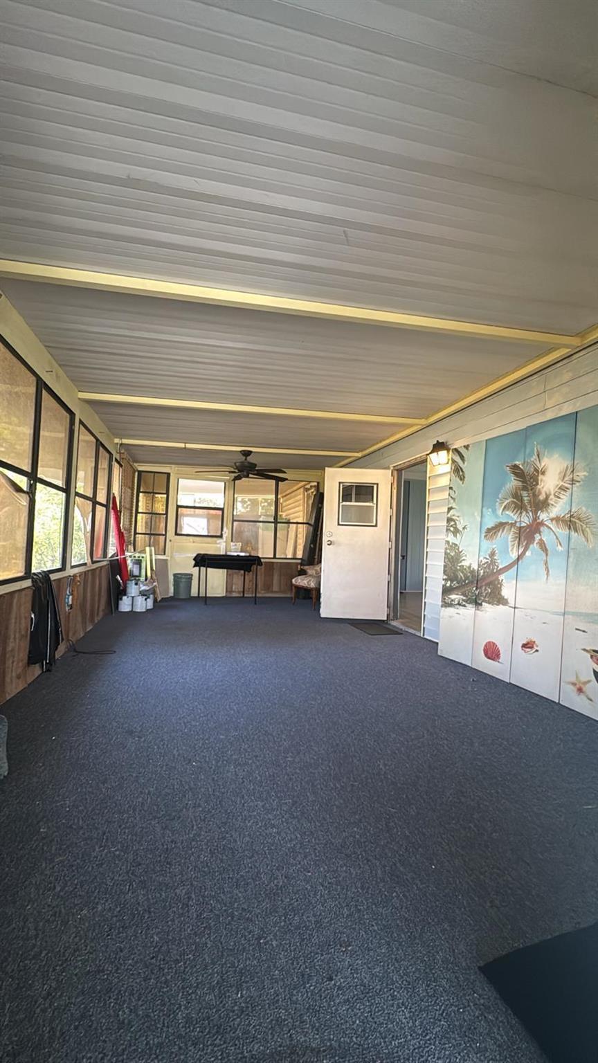 PALM LAKE CO-OP INC PH I - Residential Lease