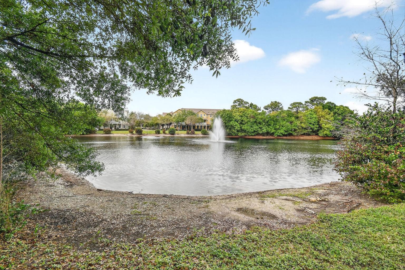 SANDPIPER COVE AT BOTANICA CONDO - Residential Lease