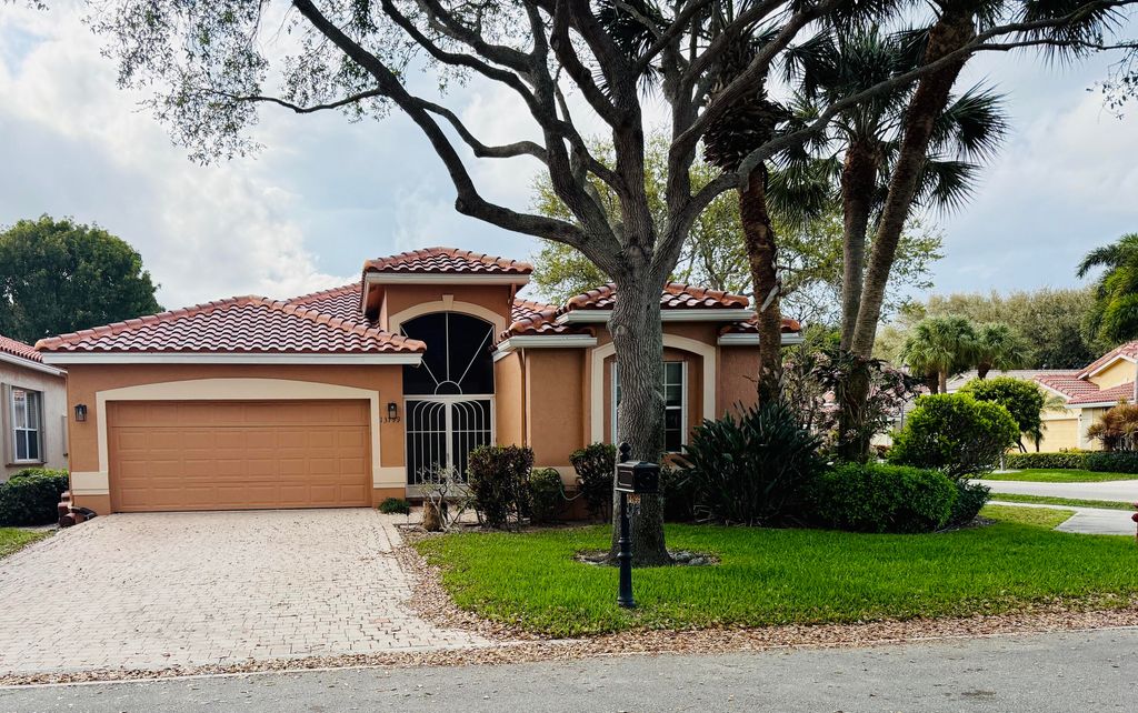 Photo of 13799 Via Nadina, Delray Beach, FL 33446 (MLS # R11064275)