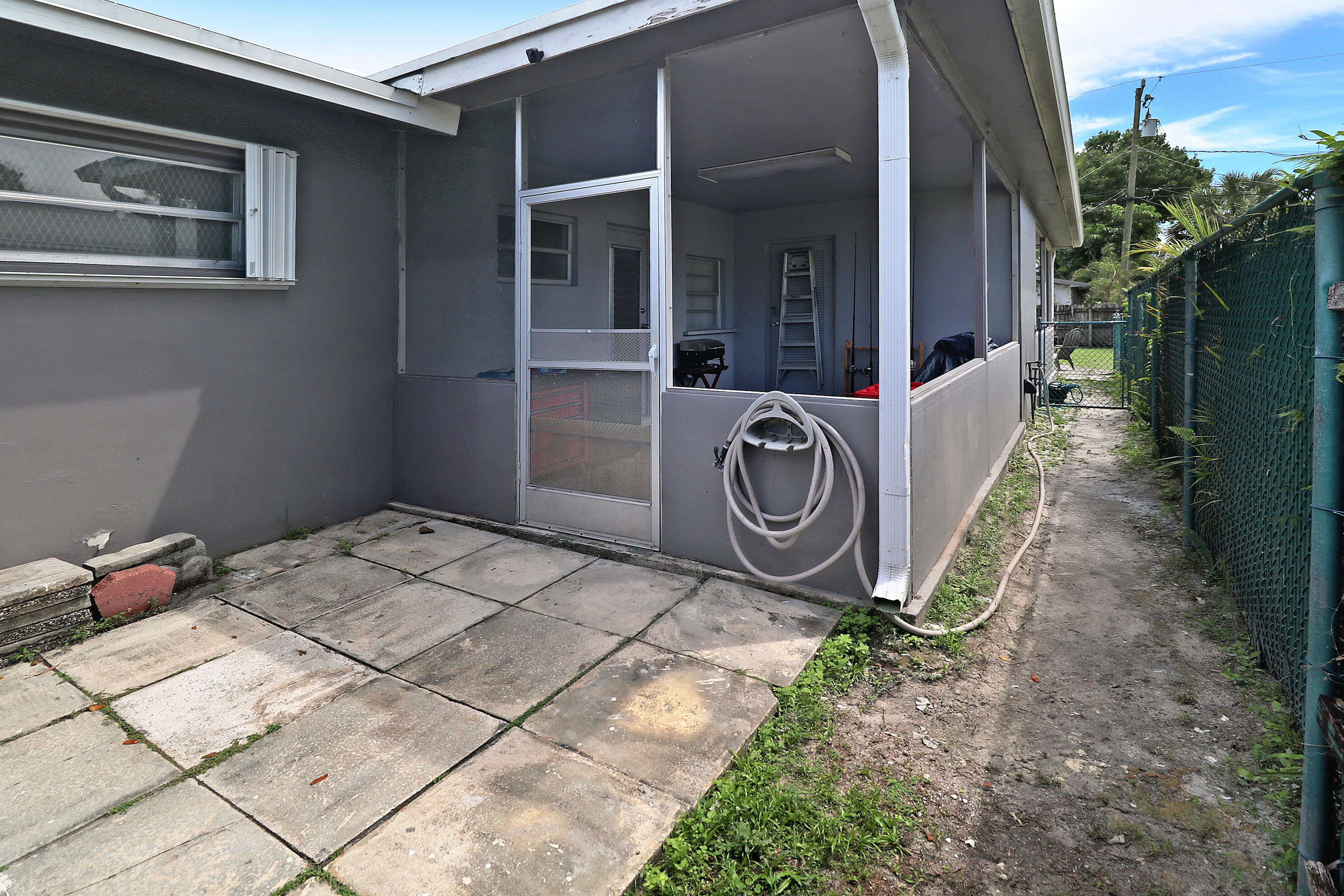 WILTON MANORS - Residential Income